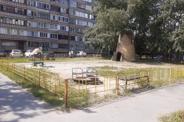  Район, где за последние годы произошло как минимум два похищения. К счастью, последнее закончилось своевременной поимкой педофила.  &nbsp;