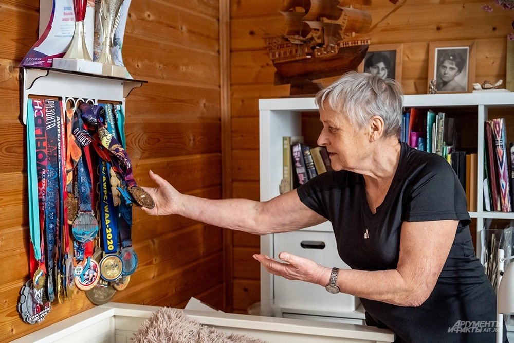 Медали Киры Жильцовой.