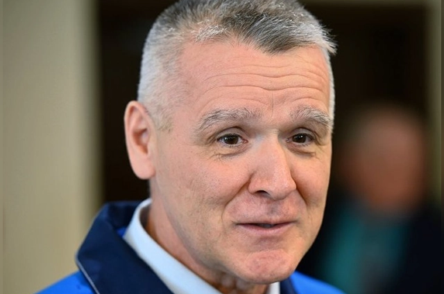 Ханбиков находится под домашним арестом.