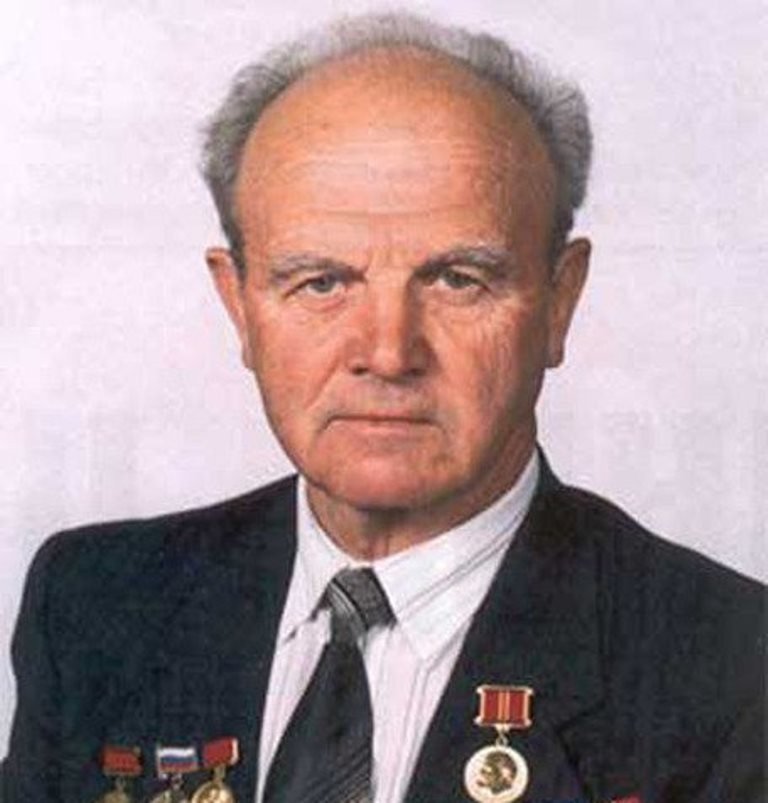 Василий Бакалов.
