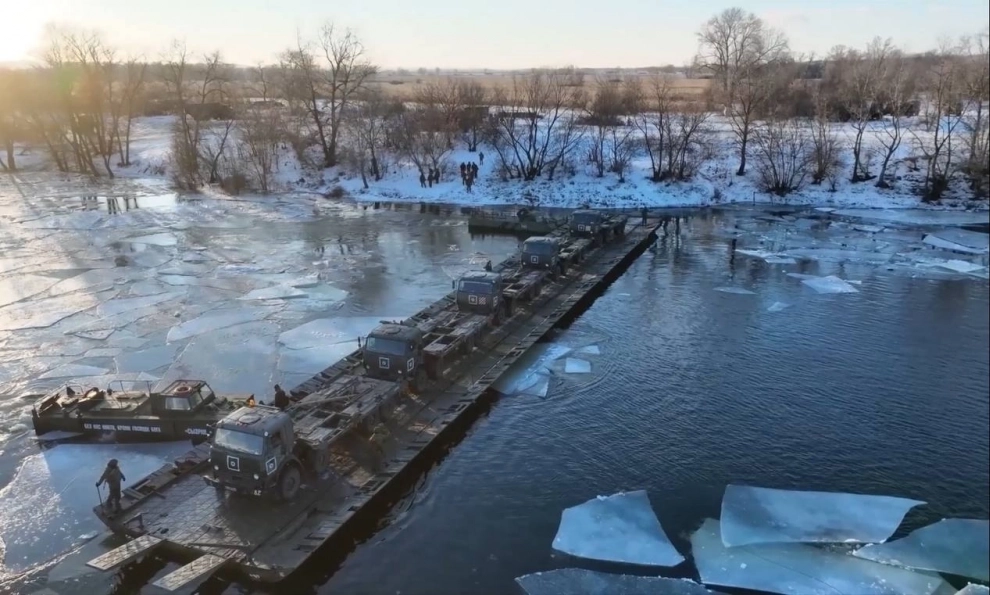 Процесс развертывания переправы.