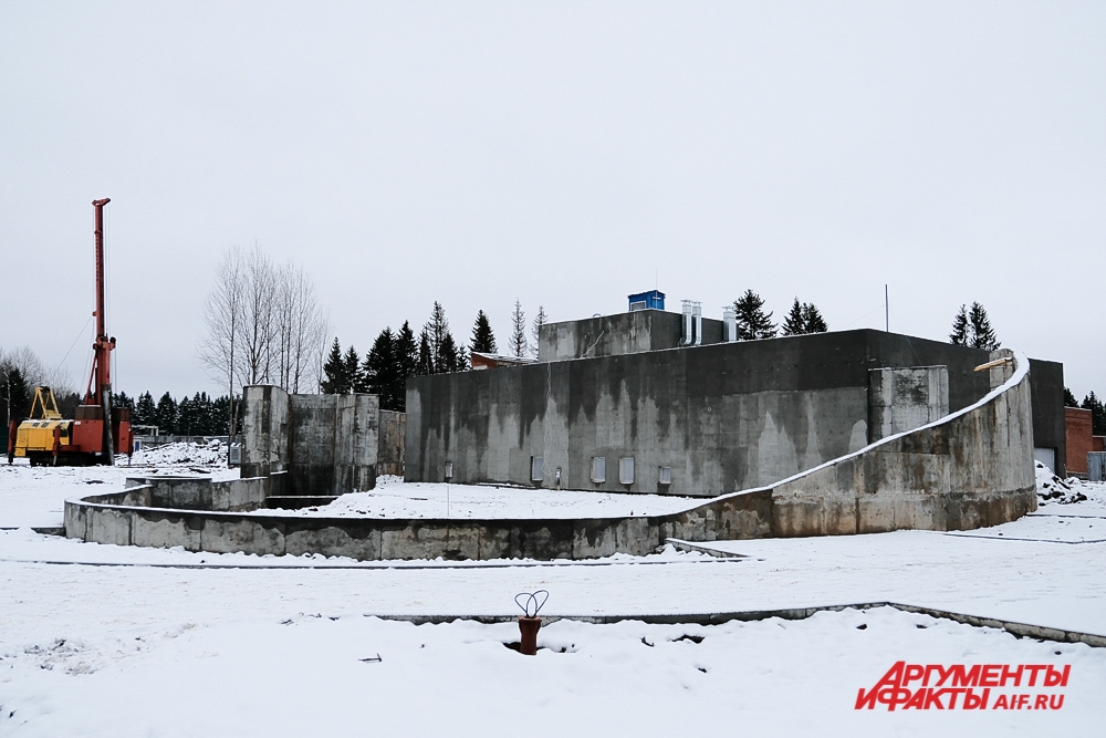 Новый зоопарк должен был появиться в Перми ещё в 2019 году, но до сих пор идёт строительство.