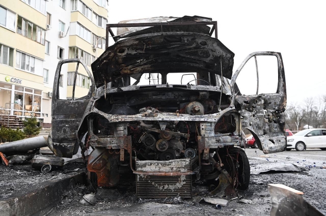 Сгоревший автомобиль на улице Белгорода.