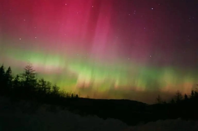 Полярное сияние над Аяном