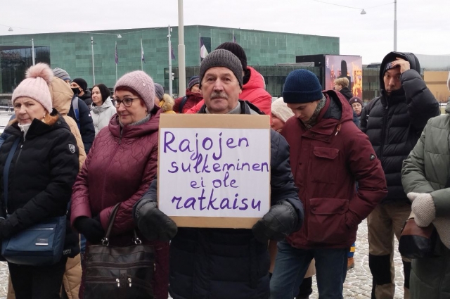 Митинги с требованиями открыть границу власти Финляндии игнорируют