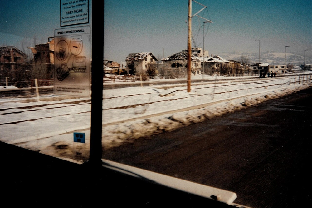 Сараево. «Аллея снайперов» в 1996 году.