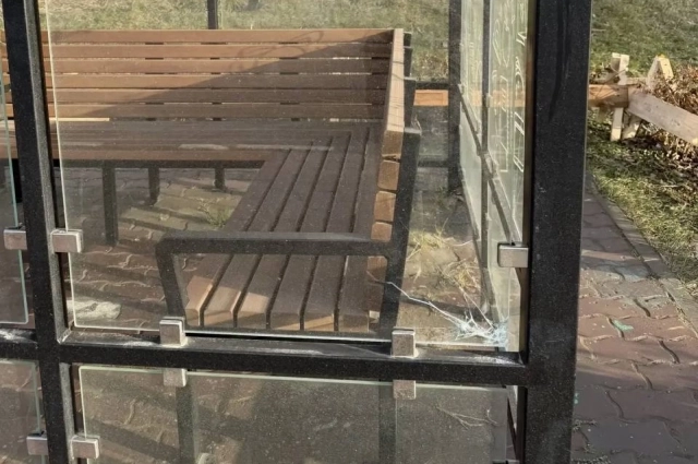 Другую остановку разбили в районе школы № 1.