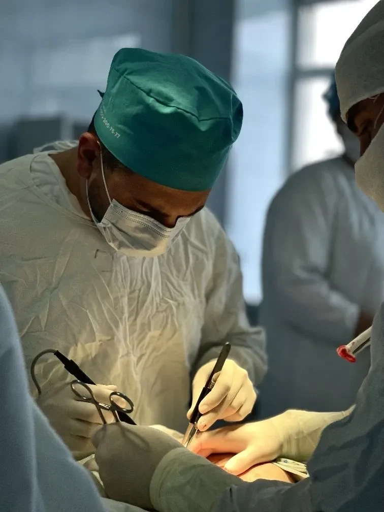 Операцию проводили в два этапа