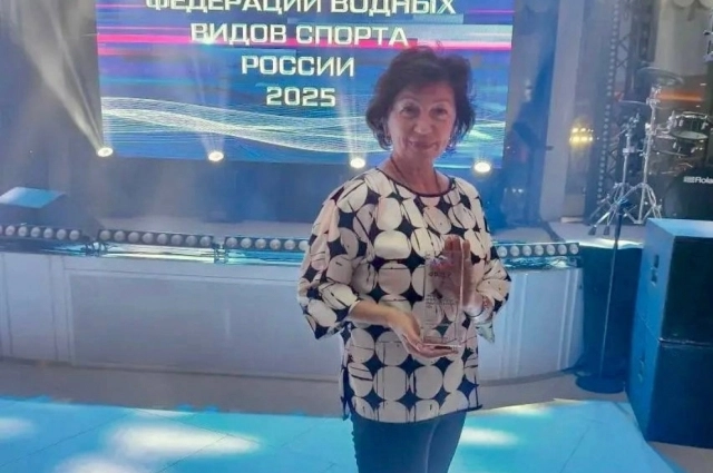 Тренер-преподаватель спортивной школы олимпийского резерва водных видов спорта региона Татьяна Лукаш стала победительницей в номинации «Тренер-резерва» по прыжкам в воду RusAquatics Awards 2025!