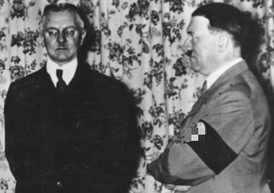 Ялмар Шахт и Адольф Гитлер, 1936 г.