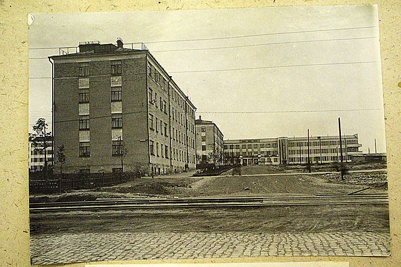 Поликлиника № 1 городской клинической больницы № 6 была возведена в середине 1930-ых годов. Из личных архивов Анастасии Мальцевой