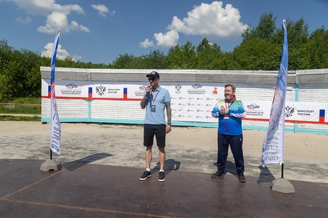 Более 500 велосипедистов приняли участие в массовых велогонках на Шарташе