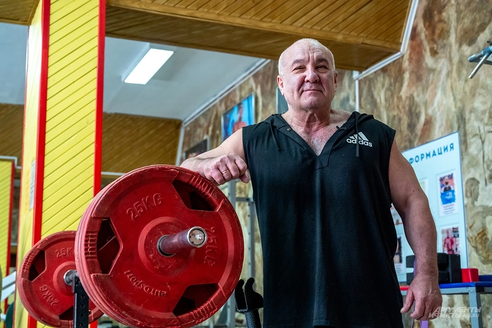 Александр Петров.