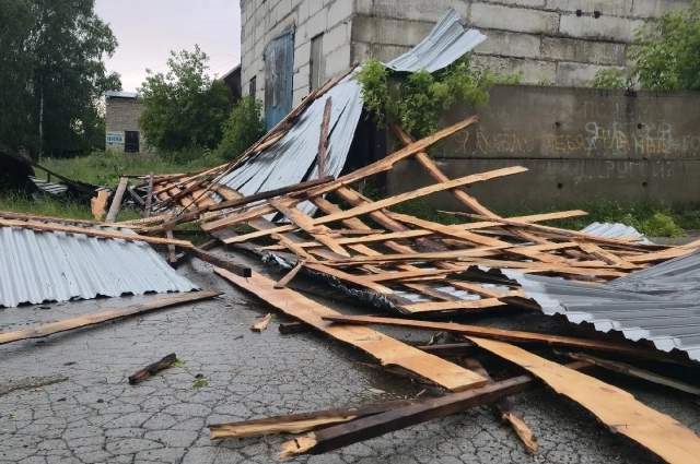 Последствия урагана в Абзелиловском районе.