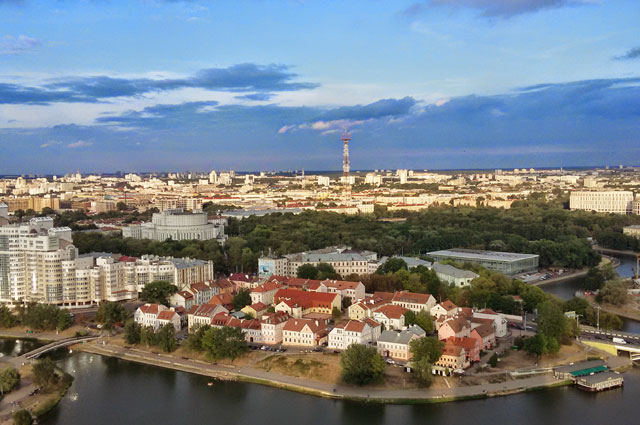 Минск. Вид на реку Свислочь и Троицкое предместье