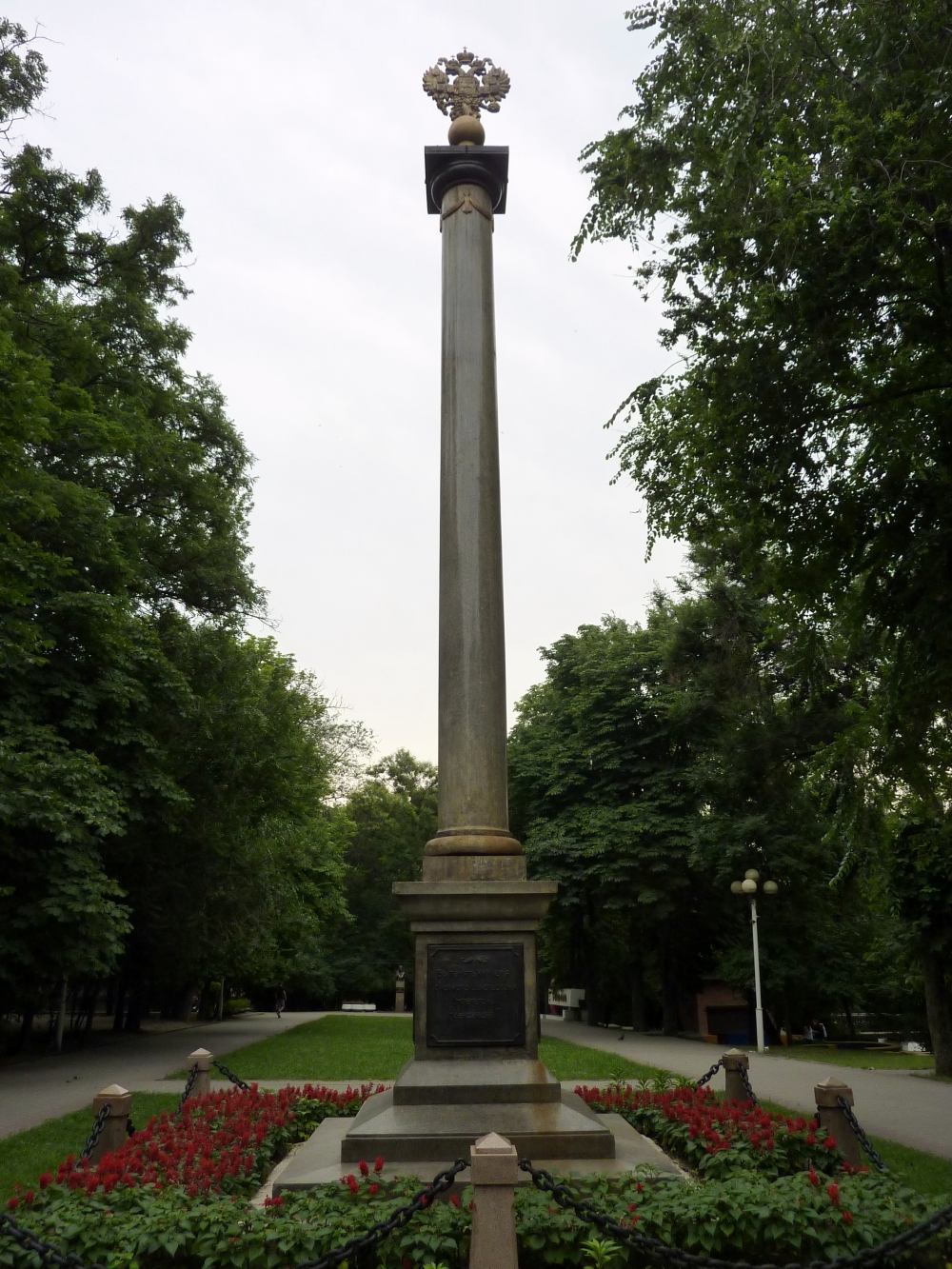 Александорвская колонна - единственный соранившийся после революции в Ростове памятник
