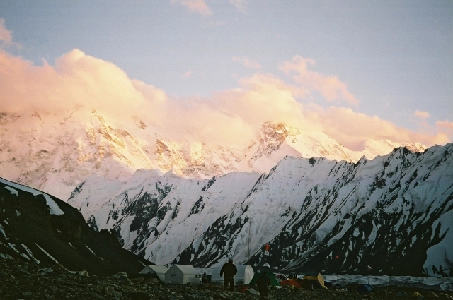 Пик Победы на закате.