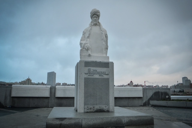Памятник Марджани в Старо-Татарской слободе Казани.