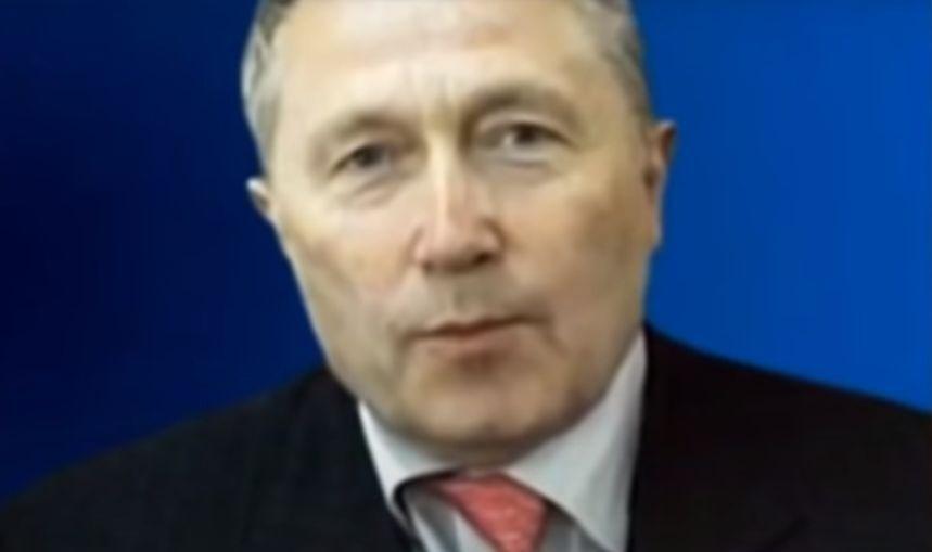 Олег Бурлаков.