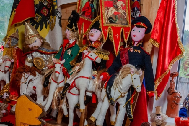 Плакать не о чем! В Усть-Утке соседствуют души сплавщиков и Сергея Есенина