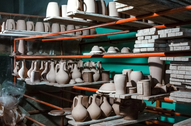 Богатства земли. Где увидеть чугунный храм и потомственных гончаров