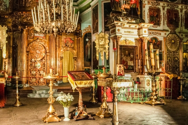 Богатства земли. Где увидеть чугунный храм и потомственных гончаров