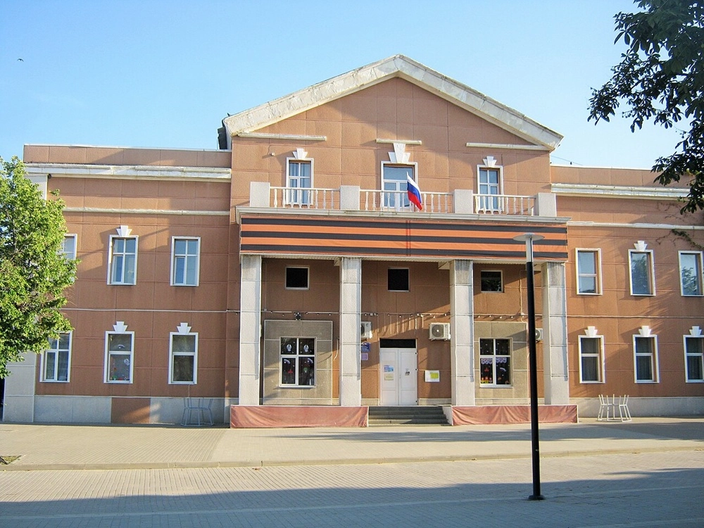 Дом культуры Миллеровского района.