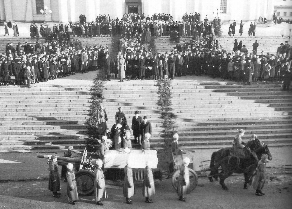 Похороны Густава Маннергейма. Траурный парад в Хельсинки. 1951 г.