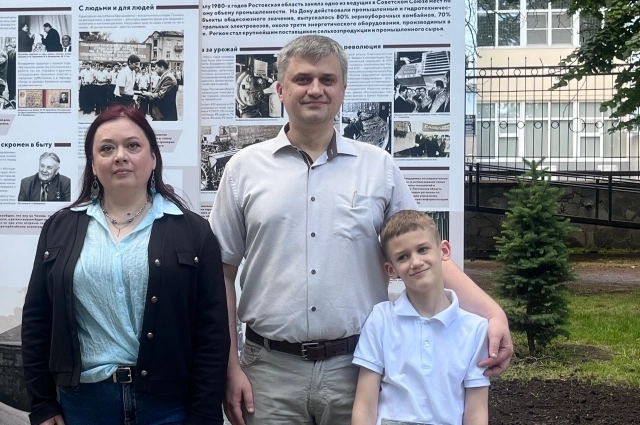 Внуки и правнуки Ивана Бондаренко гордятся дедом и считают его примером.