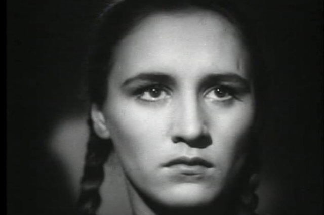 Нонна Мордюкова, «Молодая гвардия» (1948).