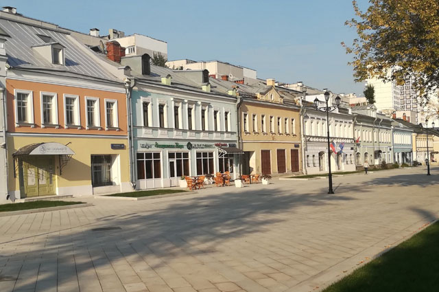 Двухэтажные здания сохранили дух старой Москвы.