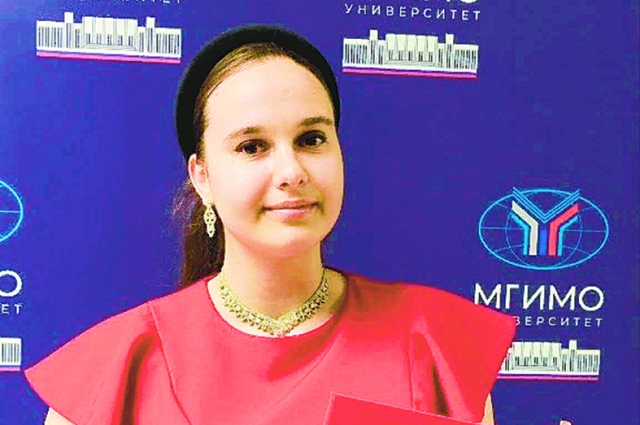  Мария Дьяченко в 2023 году окончила МГИМО с красным дипломом.