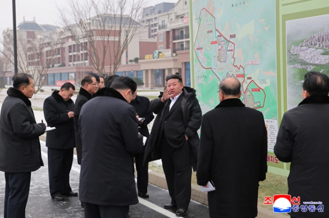 товарищ Ким Чен Ын возглавил строительство в Хвасоне