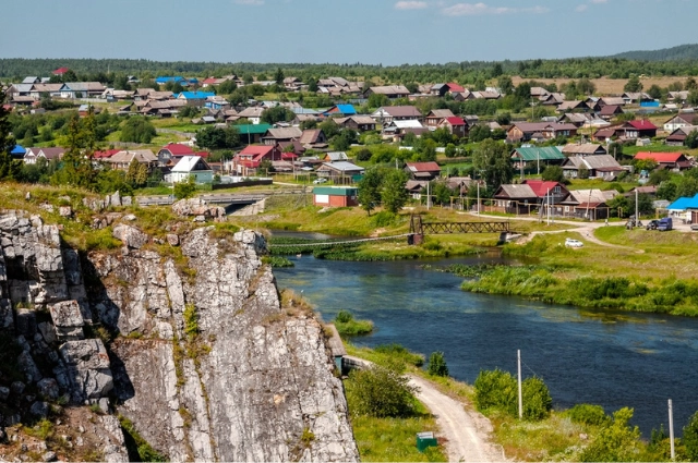 По своему локтю. В Староуткинске вновь сколочена барка сплавщиков