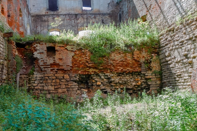 По своему локтю. В Староуткинске вновь сколочена барка сплавщиков