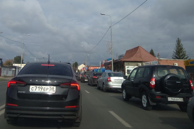 Пробки на ул. Измайлова даже после открытия Бакуниского моста не исчезли
