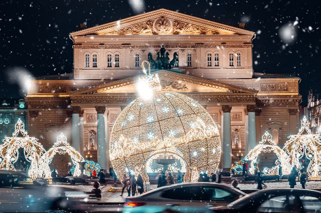 Небанальные сценарии: как провести новогодние праздники в Москве