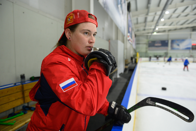 Тренер женской хоккейной команды Мария Гамова.