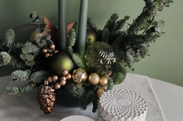 Свечи и натуральные цвета в особой моде в этом году. 