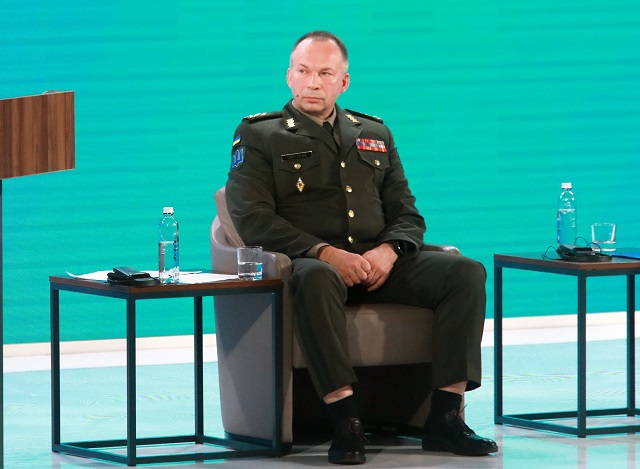 Командующий сухопутными войсками Украины Александр Сырский