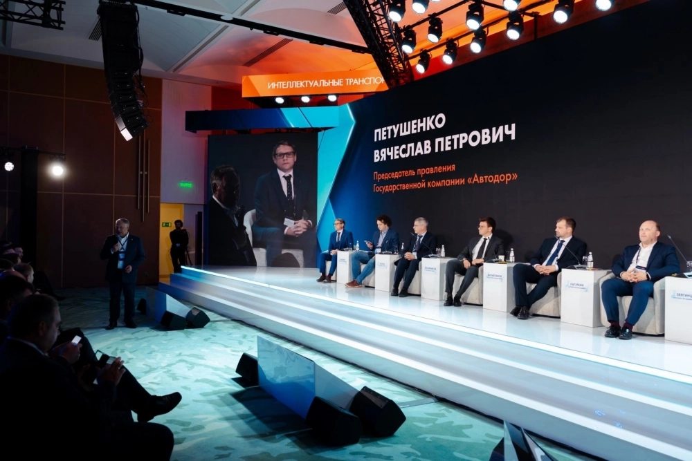 
 Дорогой перемен. Работы на трассе М-4 «Дон» завершат в течение двух лет    