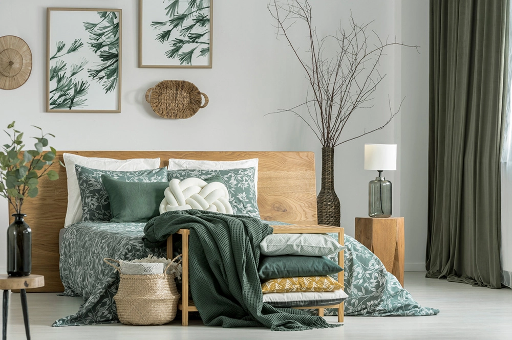 Эксперт рекомендует выбирать для спальни приглушённые холодные оттенки.