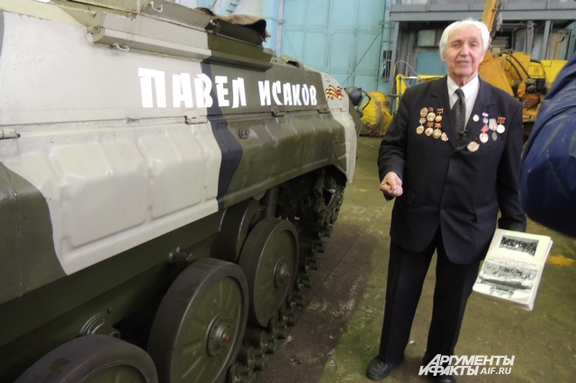 Эдуард Соболев рассказывает о военных танкостроителях