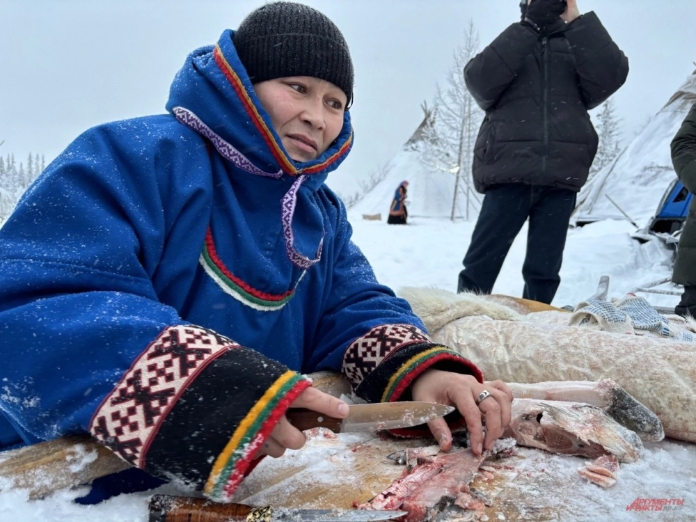 Если хотите ощутить вкус нежнейшей строганины — вам в тундру. Если хотите ощутить вкус нежнейшей строганины — вам в тундру. 