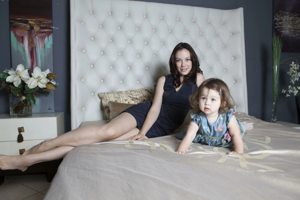 Виктория Богатырева с дочерью Варварой, 2016 г.