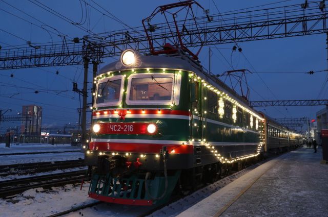 Туристическому ретропоезду «Уральский экспресс» исполняется год