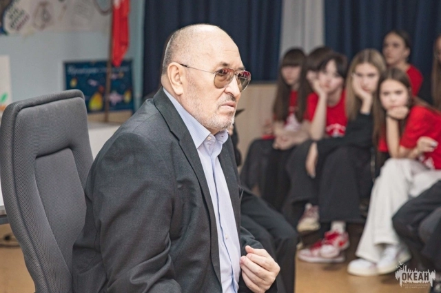Виктор Галкин на встрече с детьми в ВДЦ 