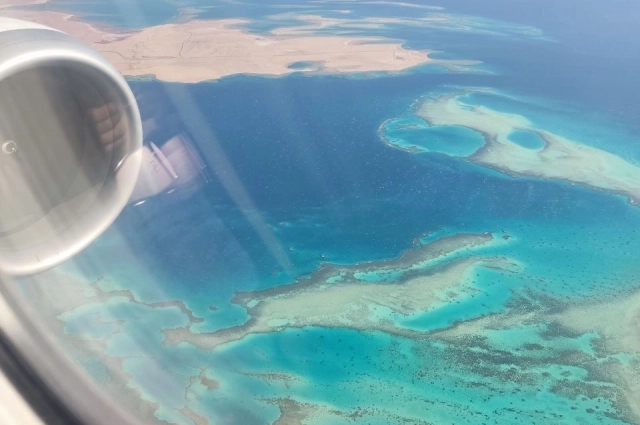 С воздуха Синай выглядит как оазис в пустыне.