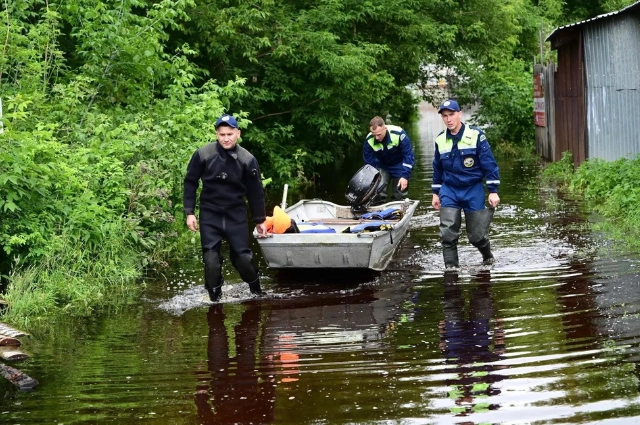 В Свердловской области из-за подтоплений эвакуировали более 400 человек