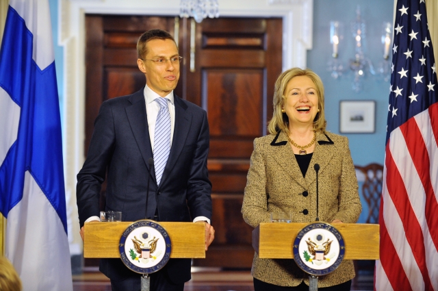 Александр Стубб и Хиллари Клинтон на пресс-конференции